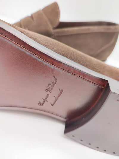 Sapatos de Camurça Goodyear Castanhos